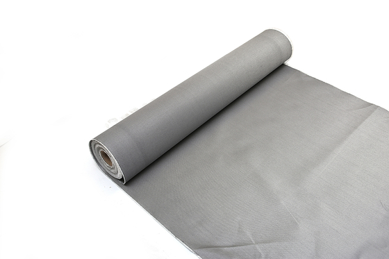 0.65mm 700 Derajat Kawat Stainless Steel Diperkuat Kain Fiberglass Untuk Tirai Tahan Api