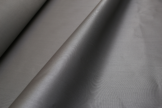 Wire Reinforced Fiberglass Fabric Silicone Dilapisi Pada Penutup Isolasi Termal