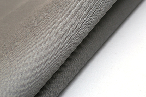 Wire Reinforced Fiberglass Fabric Silicone Dilapisi Pada Penutup Isolasi Termal