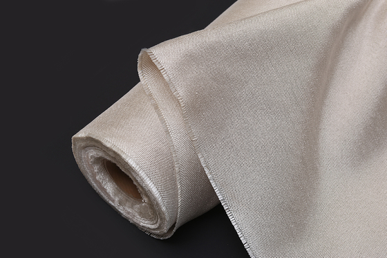HT2025 Bertekstur Kain Fiberglass Welding Fire Blanket Roll Tebal 1mm 550 Derajat