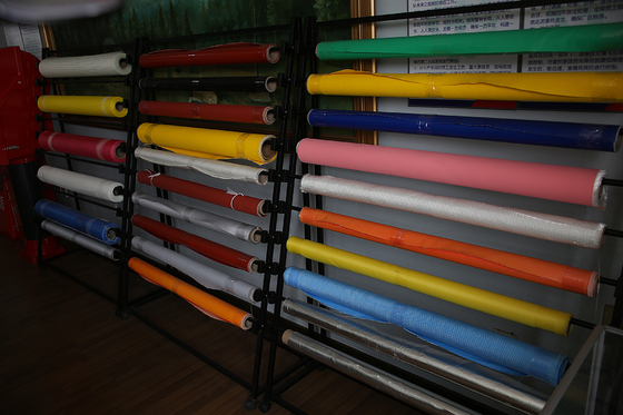 Warna-warni 0.4mm Fireproof Fiberglass Welding Cloth Fiberglass Cloth Roll