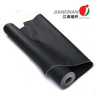 666 C SS Woven Fiberglass Fabric Diperkuat Dengan Kawat SS Dengan Lapisan Silikon Hitam 2-Sisi