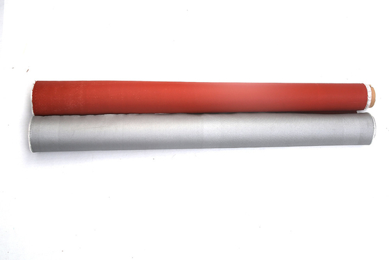 Kain Fiberglass Dilapisi PU 0.8mm 850gsm Perlindungan Pengelasan Tahan Lama Dan Tirai Asap
