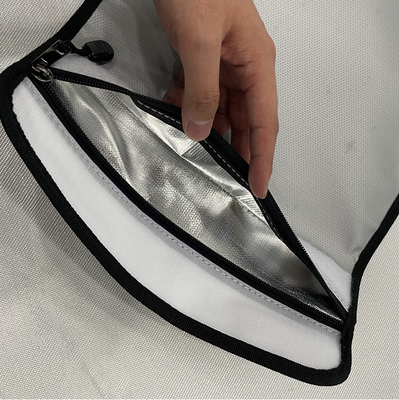 Tas Dokumen Tahan Air Tahan Api Lapisan Ganda Untuk Tas Uang Keamanan Kebakaran
