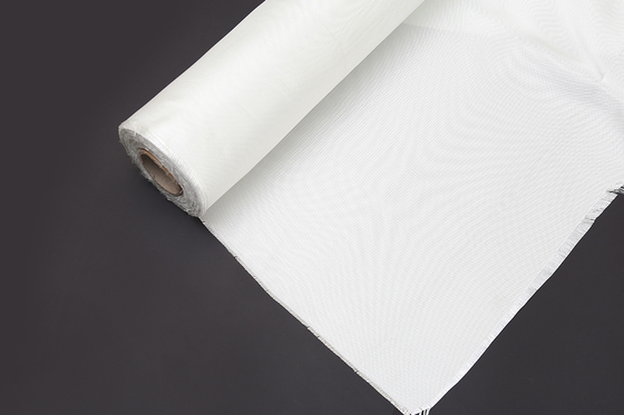 1,43 oz / sq Tenunan Polos Memperkuat Kain Fiberglass Untuk Industri Elektronik