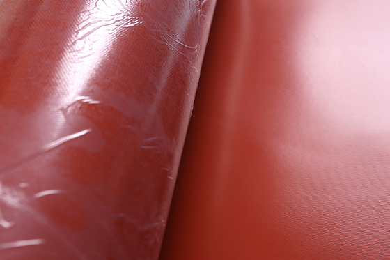 Kain Fiberglass Suhu Tinggi Dilapisi Silikon Untuk Tirai Api Dan Sambungan Fleksibel
